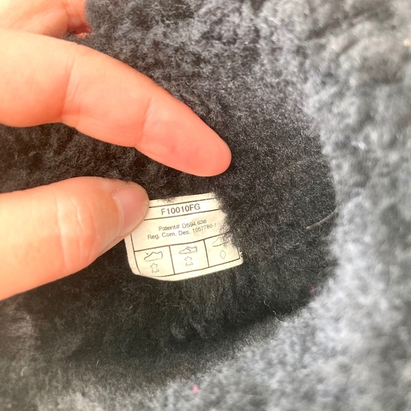 UGG Classic Tall Boots - Black - Size 36 - Picture 15 of 16